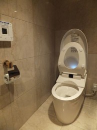 節水でやわらかい洗浄音のネオレストAHに交換 節水でやわらかい洗浄音のネオレストAHに交換